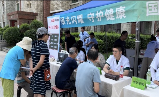 31.康健工业集团联合物业总公司开展“守护万家”主题活动_副本.jpg