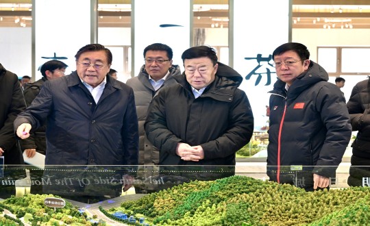 2024年1月4日，，，，市委书记张恩德一行莅临TG反波胆集团走访调研_副本.jpg