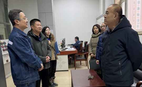 2024年1月17日，，，区人大常委会副主任徐景宝一行莅临供热总公司调研走访_副本.jpg